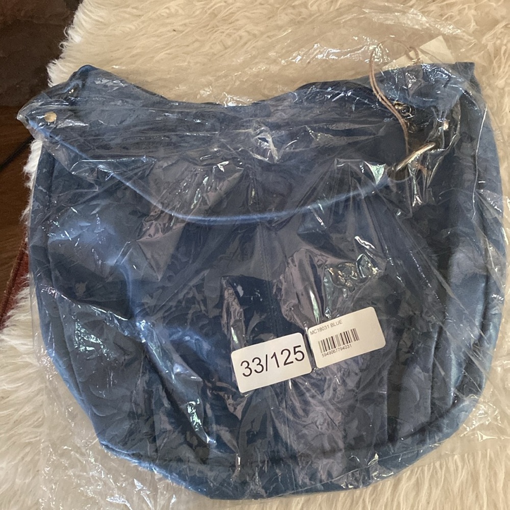 Purse - Picture 2 of 3